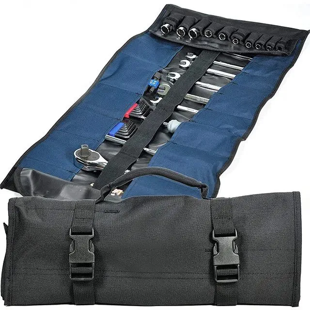 Rolul include pungi pentru 10 prize